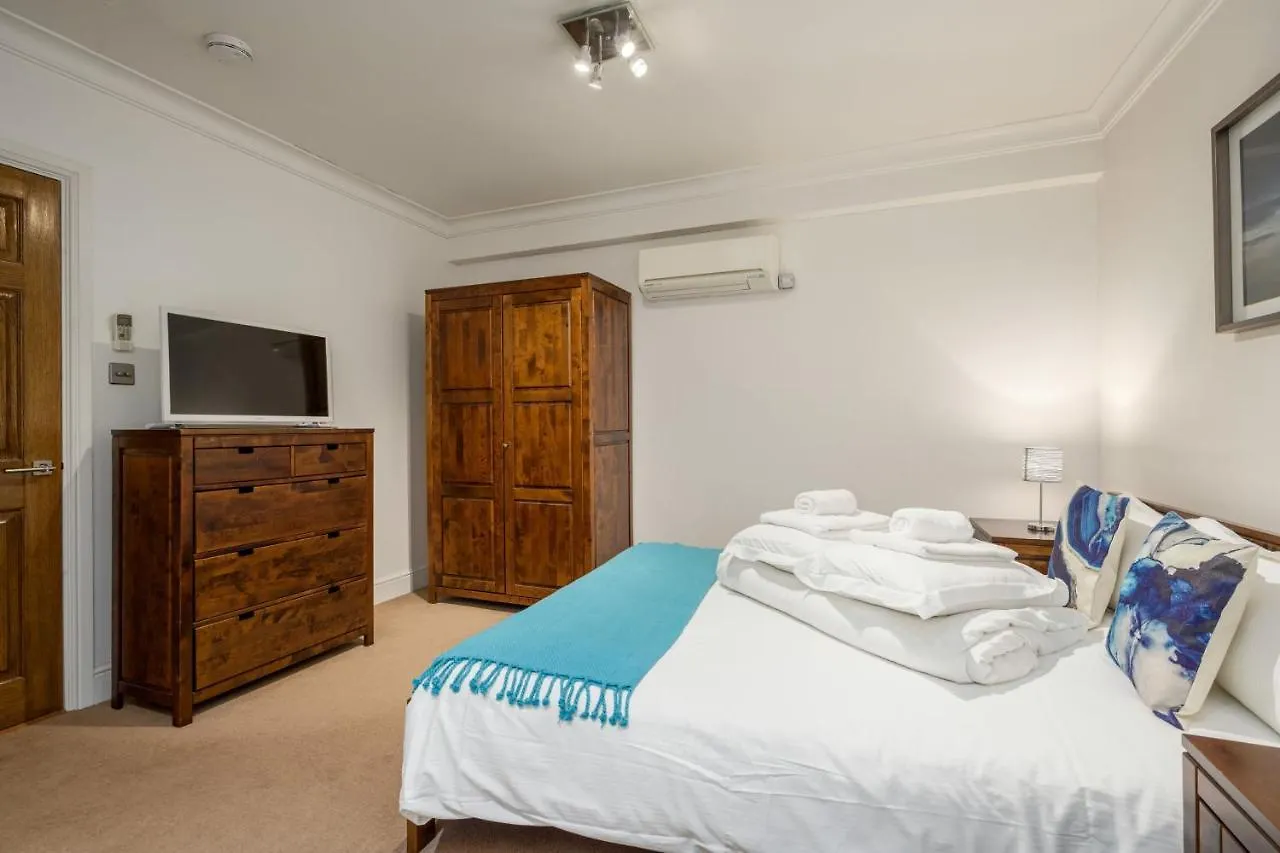 Apartment 5, 48 Bishopsgate By City Living London Holiday home